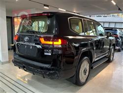 تۆیۆتا لاند کروزەر